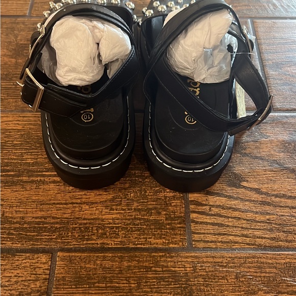 Mudd Alexis Black Studded Sandal - Picture 3 of 5